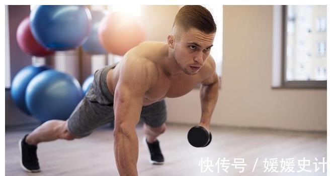 男性朋友|男人每天坚持做30个俯卧撑,这些变化或许会悄悄跟随你