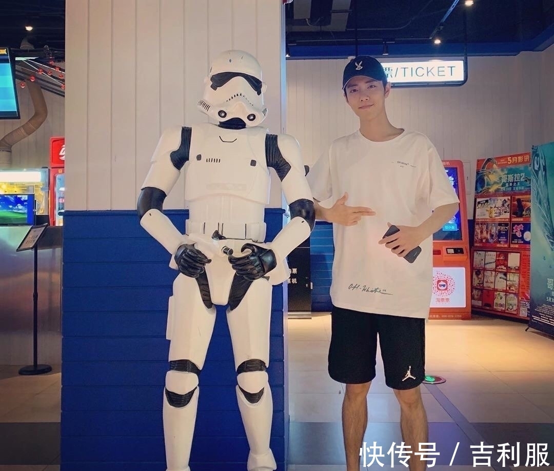 因素|肖战哪个方面最吸引人？“眼神”成为专业人士评价里的因素