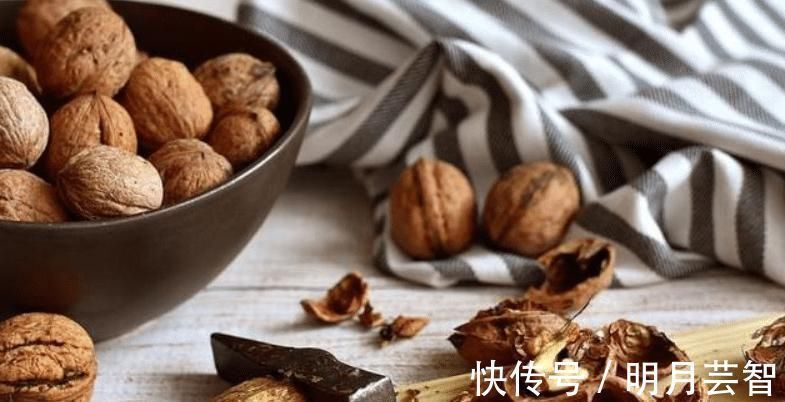 乳房胀痛|孕妇别太紧张,孕期这3种“异常反应”,其实是胎儿发育好的信号