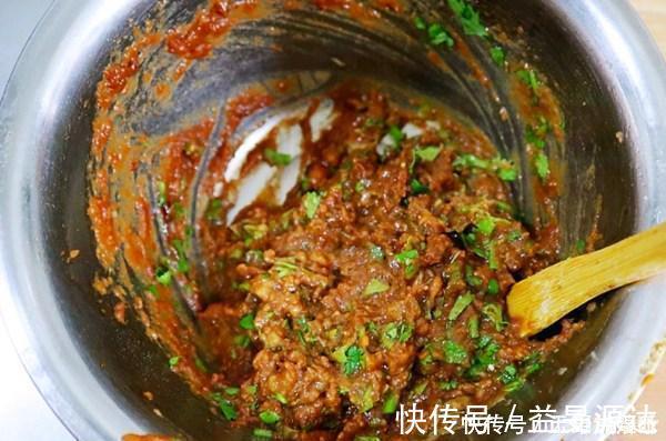 搅拌均匀|蒸包子时,最忌直接上锅蒸,记住3诀窍,包子暄软蓬松不塌陷
