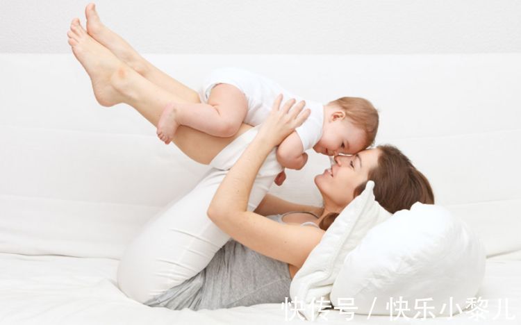 妈妈|宝宝几个月会认妈妈?看看宝宝有没有这几个表现,若有就到时候了