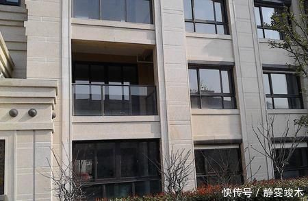 售楼|为什么有钱人都爱买一楼房子?一听售楼人员的话,才知我家错过了