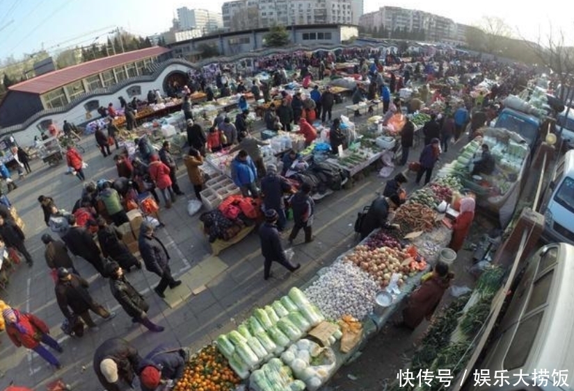 张女士|全家人到寺庙烧香，刚要进门却被一名老和尚拦下，原因何在？