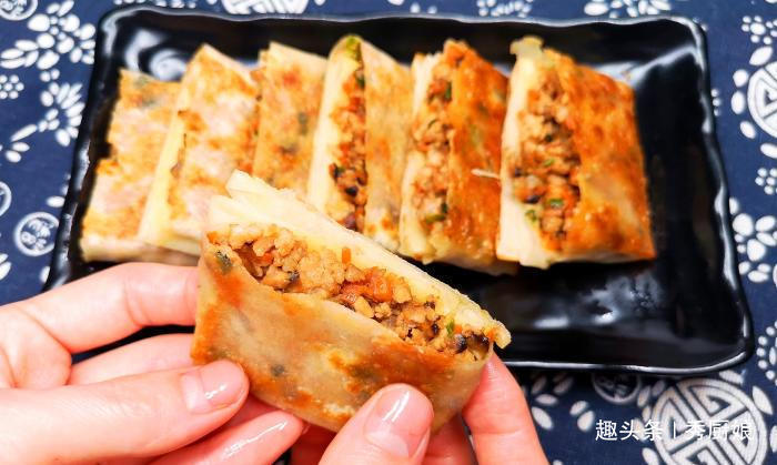 儿子迷上此面食，三天两头吃一次，不发面不烫面，上桌瞬间就扫光