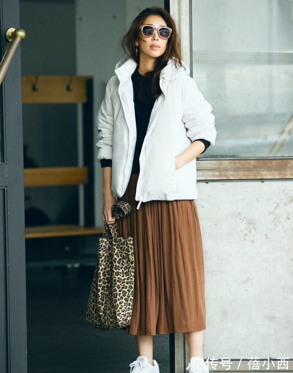 半身裙 简约又高级的日系穿搭示范!有气质比颜值更重要,冬季就这样搭吧