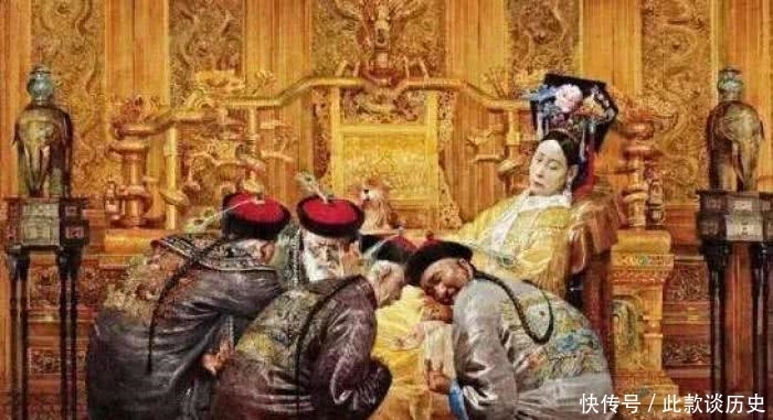 慈禧|慈禧穿上龙袍,问李鸿章是否合身?李鸿章智答3字,才免遭一死