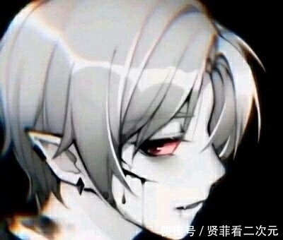 超火“双人”动漫情侣头像试着用微笑细数你给的伤，无奈泪随微笑流出眼眶