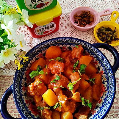 酱焖牛肉土豆