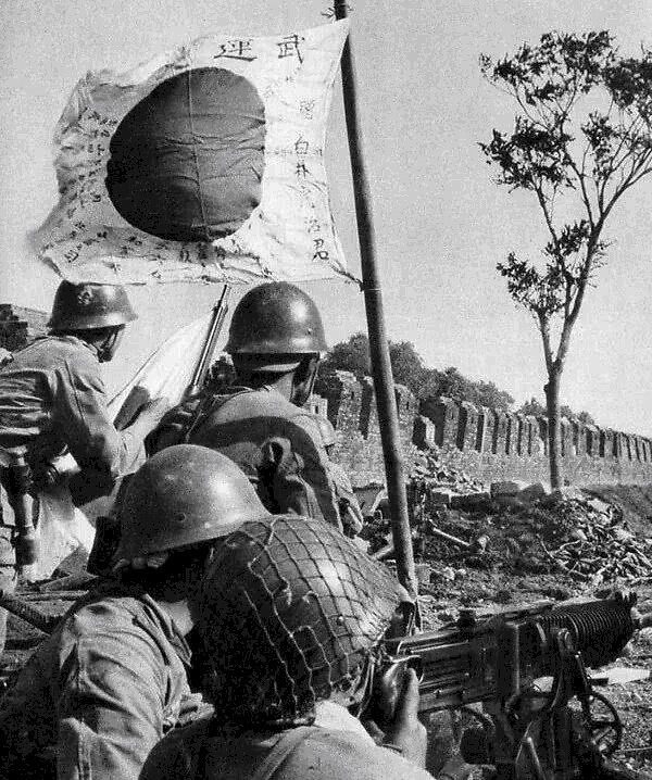 张作霖|张作霖打直奉战争,出动30万东北军,为何不怕日本人乘虚而入?