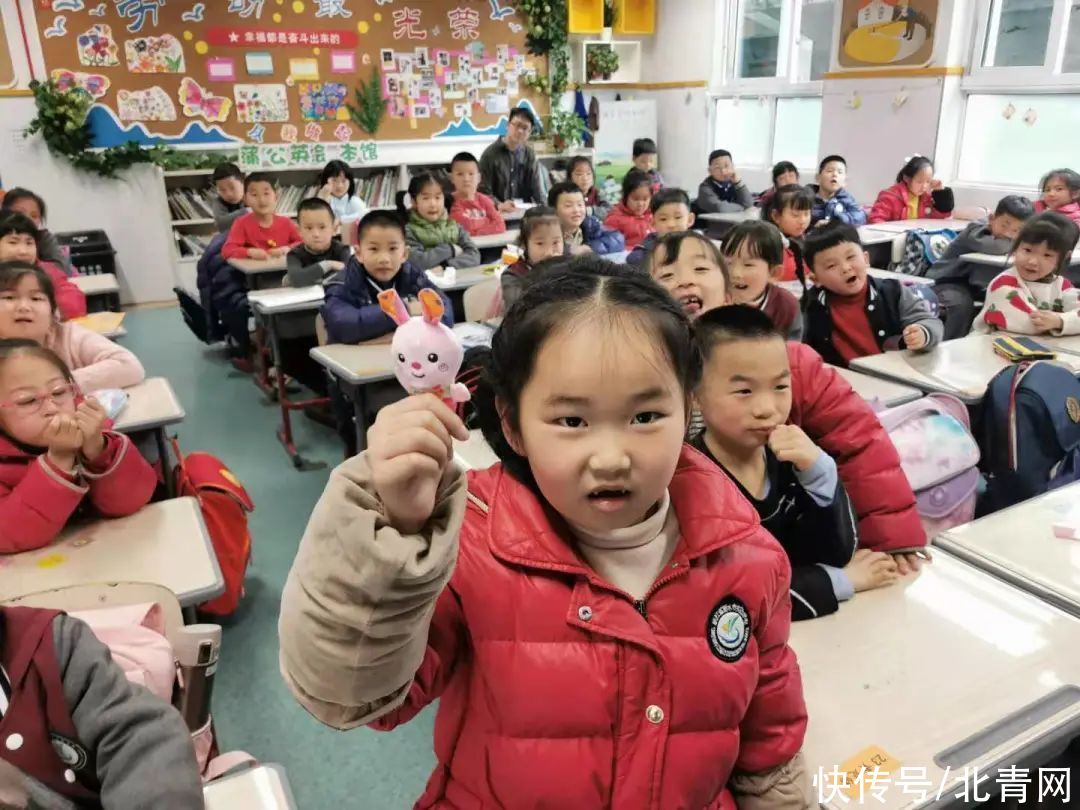 只用一招，孩子进步明显，还更爱去学校