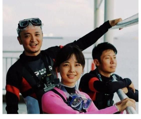 中秋|主持圈被整顿:央视用自家人?王一博因无证被迫“转岗”