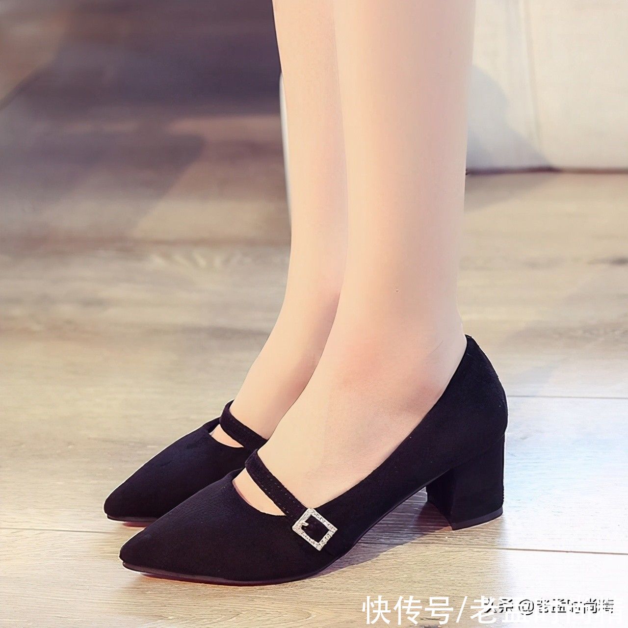 优雅|尖头中跟单鞋，穿上它简单舒服，上脚优雅随性