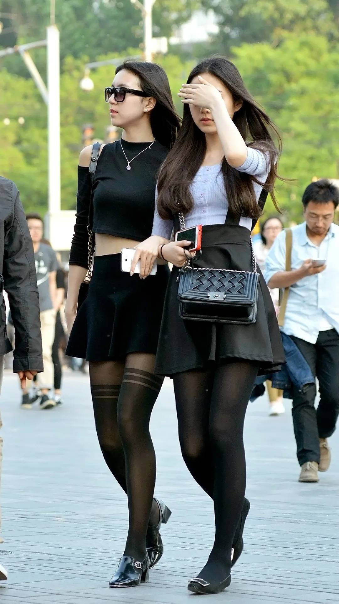 职场丽人的三件套穿搭, 衬衣+裙装+黑丝一样都不可少