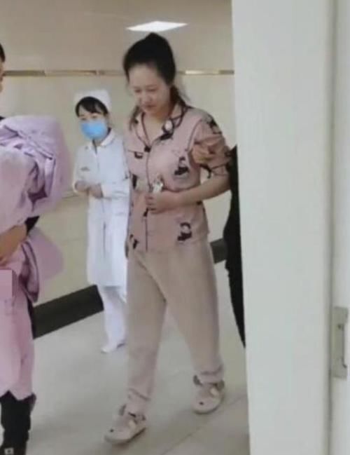 产后健身操|最霸气产妇走红,顺产完直接走回病房,网友将军凯旋