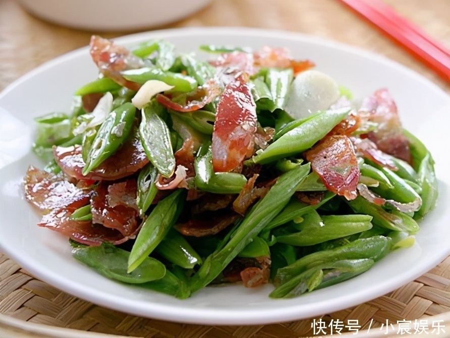 冬季了，女性要坚持吃三种美食，营养丰富，滋