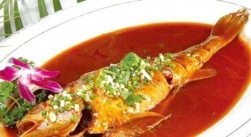 鱼刺|7岁男孩晚饭吃了鱼,第二天一早就没了呼吸,原因令爸妈追悔莫及