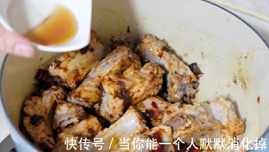 肋排|为什么做的排骨又柴还不香，大厨说第一步就做错了，难怪不好吃！