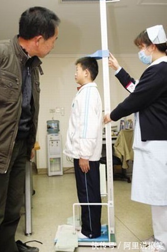 骨骼|男孩长高有2个“黄金期”,骨骼线闭合前都有机会,别放弃太早