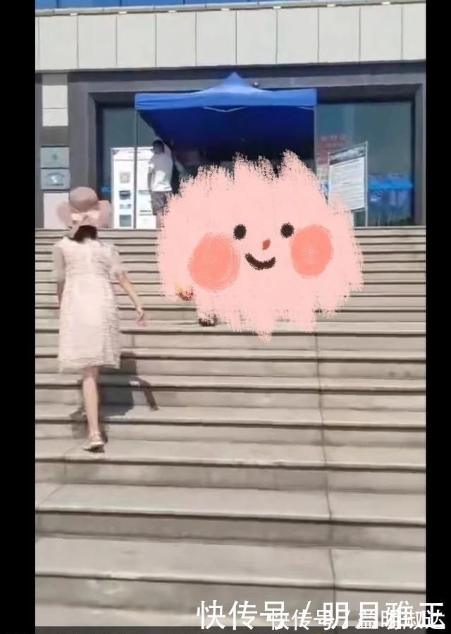 绘本|女儿留守老家6年,从电视迷到小书迷,她说鬼知道我经历了什么