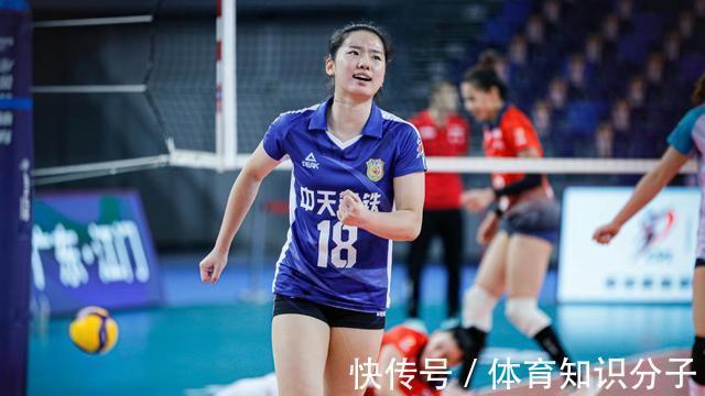 自由人|中國女排迎來不利消息，老將新秀集體低迷，自由人位置或人才告急