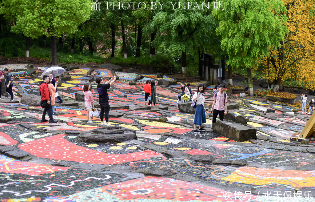 波浪公路|中国最具特色的校门，波浪路、彩色梯田、古堡，已成著名网红景点