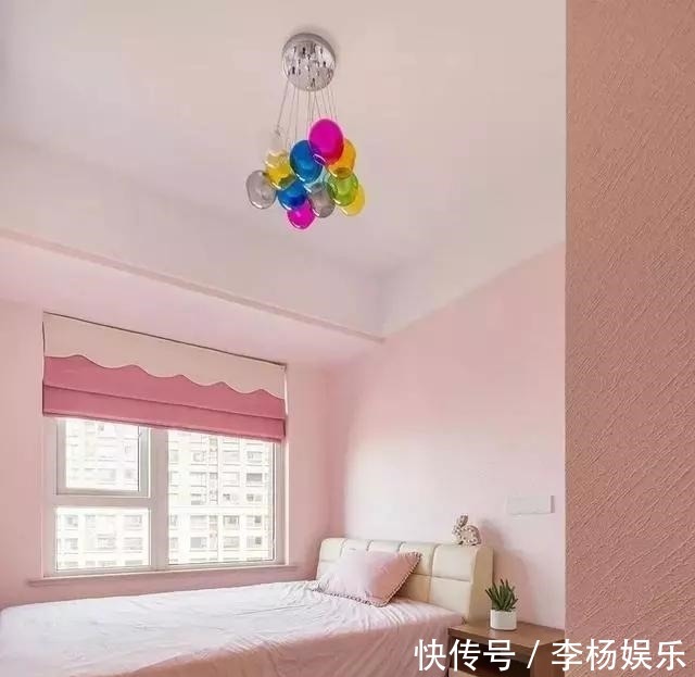 木色|120㎡3房2厅户型装修图，白色、木色与灰色的搭配，真时尚！