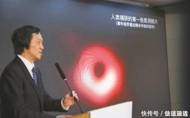 拍照 为何要选5500万光年外的黑洞拍照,不选3万光年的银河系中心呢