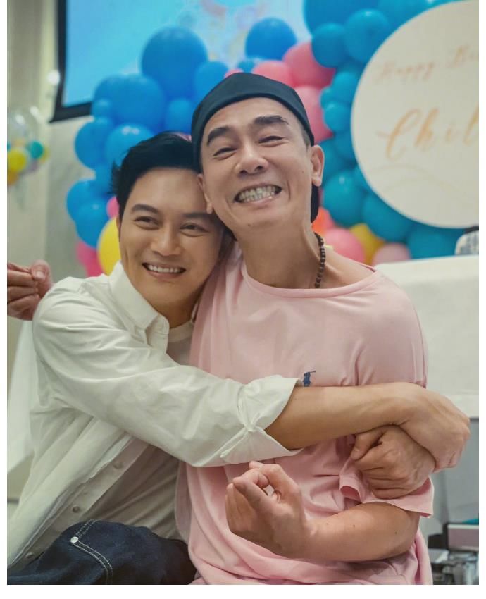 袁咏仪|应采儿分享陈小春张智霖泳装照