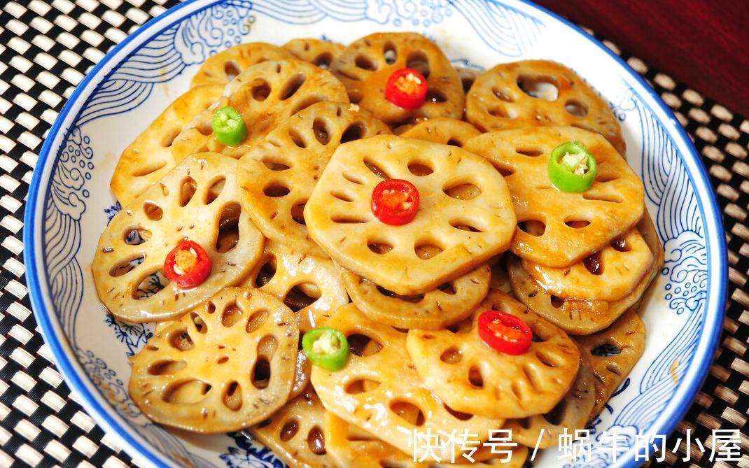 买莲藕时，挑“7孔藕”还是“9孔藕”？挖藕师傅：挑错口感差很多