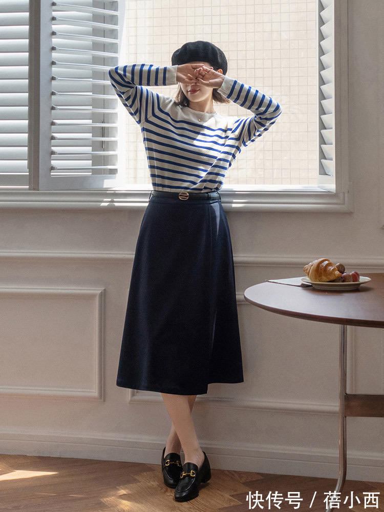 v领|这才是40岁女人衣橱该有的秋季单品,百搭不老气,让你穿出好气质