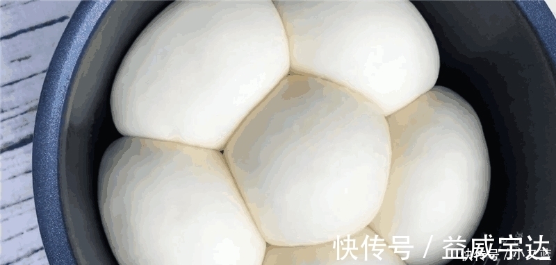 面食达人教你用电饭锅做早餐馒头, 比蒸出来的更香, 做法还简单