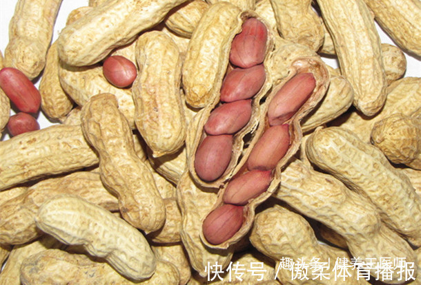 花生粒|糖尿病人吃花生,血糖会升高?医生今天终于说了实话,来了解一下