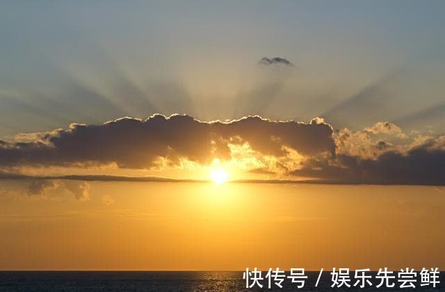 微微一笑$一个见过世面的人,不做3种事,不说3种话