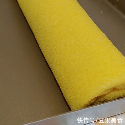 美味可口的蛋糕卷