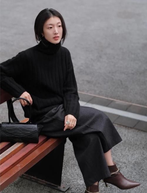 黄黑相间的衣服不要随便挑选，选择好颜色才是关键