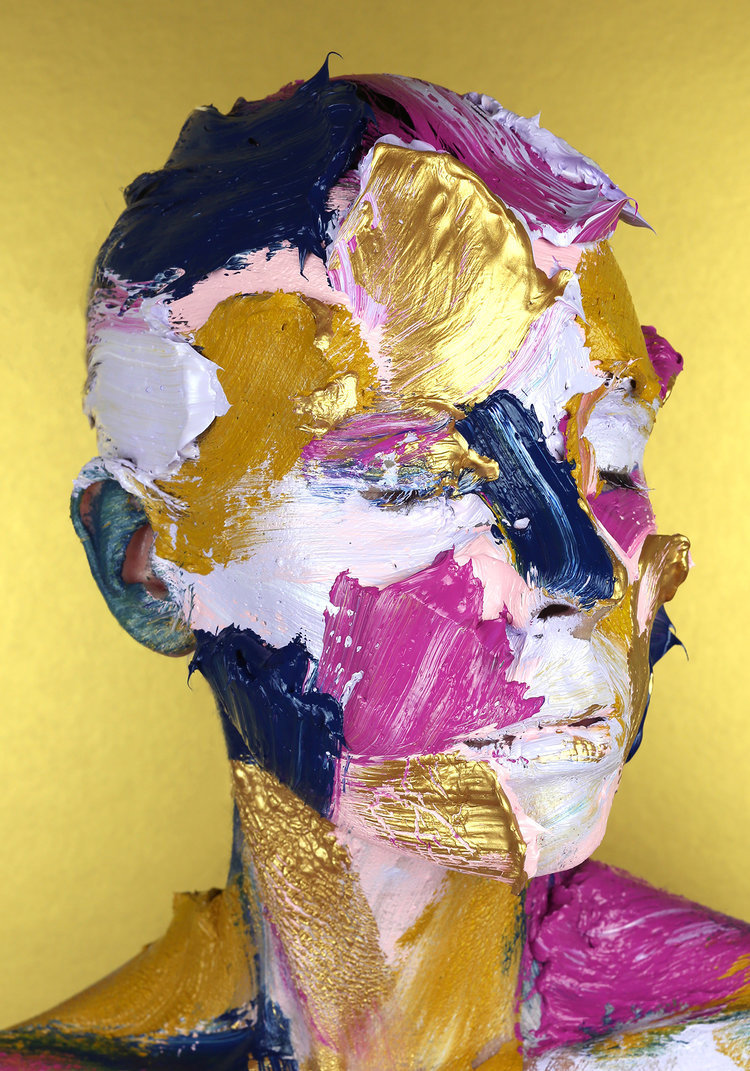 索菲·德里克@你见过在画布上画画的，可你见过在自己头上画油画的吗