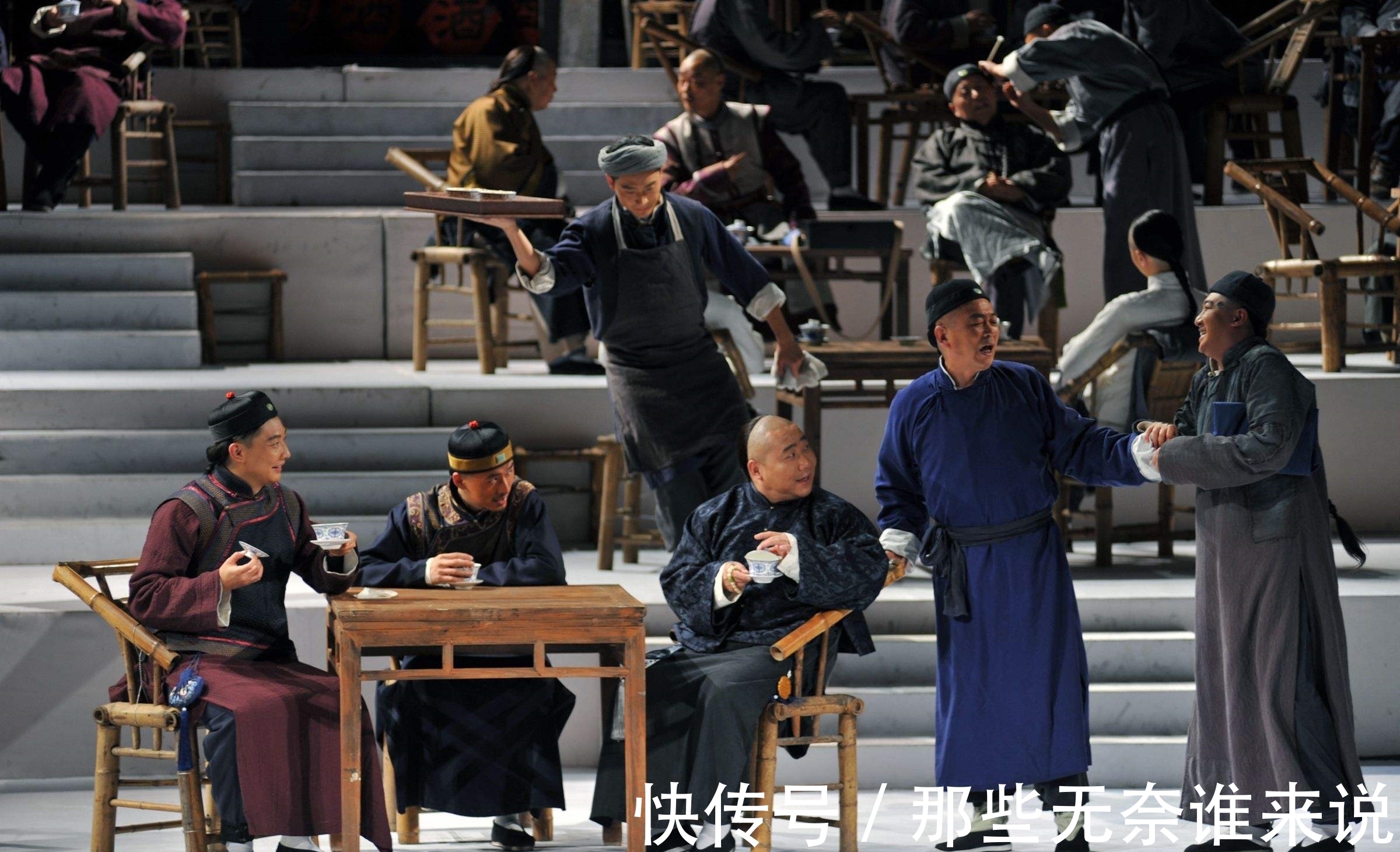 茶馆@小秀才妙手回春,一副对联替茶馆解决难题,留下千古佳话