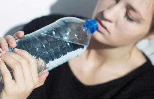 补钙|你以为的养生，实则是在摧毁健康！不想越来越糟，这5件事别做