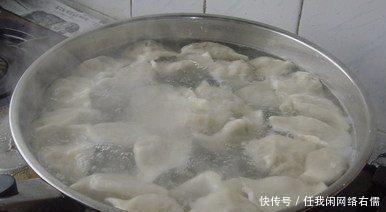 用开水煮|原来我们都错了, 饺子其实这样煮才好吃