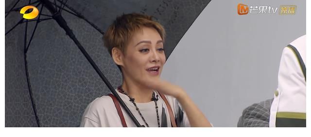 黃曉明|《中餐廳》趙麗穎重磅回歸，與黃曉明互動不見生疏，或成收視救星