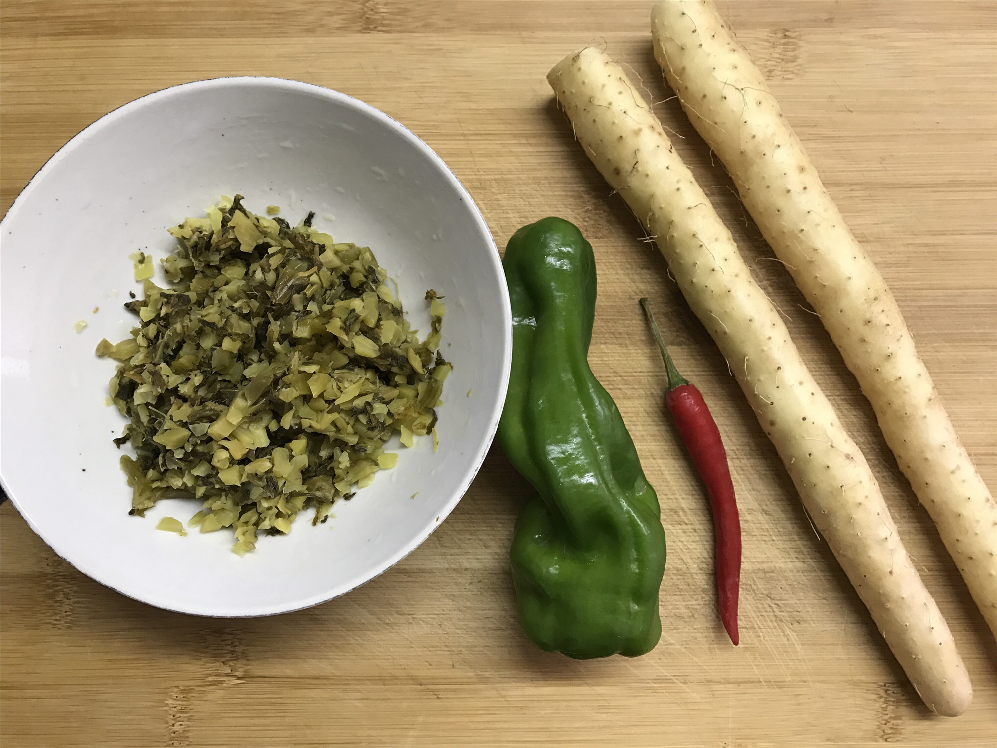 山药此做法,比大鱼大肉还好吃,鲜美下饭,我家隔三差五做一次