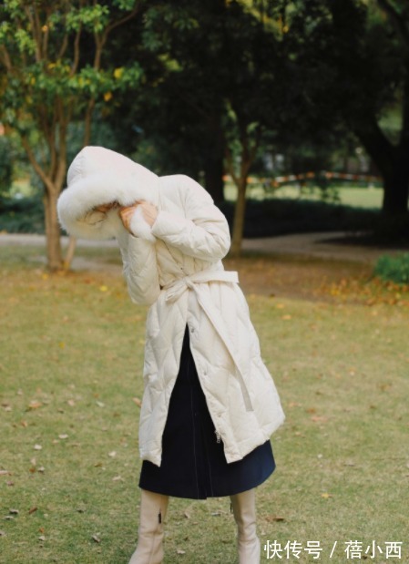 牛仔裤|今年流行这4种“羽绒服”,搭配牛仔裤、半身裙时髦又洋气