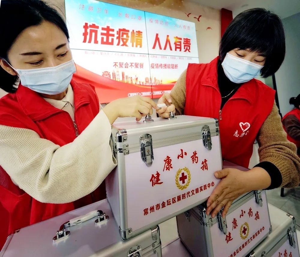 潘小花|健康小药箱打开亲民 “连心门”