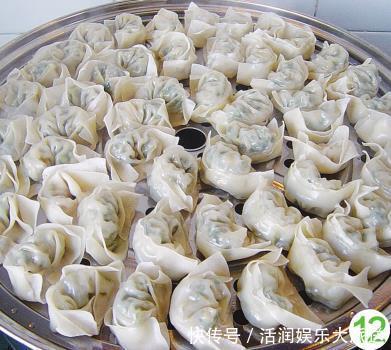 好吃|馄饨换个花样吃,简单一蒸五分钟出锅,鲜香料足,比饺子还好吃