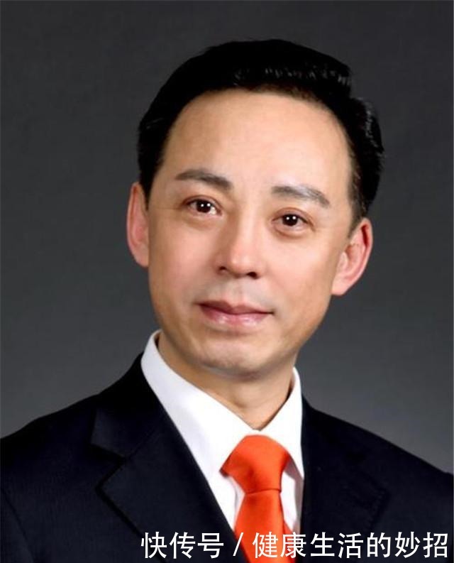 自成|京剧第一老生于魁智,唱腔独特自成一派,为何被当作反面教材