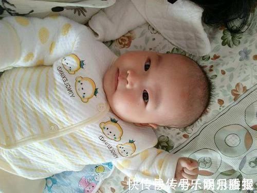 拇指|婴儿拇指内扣你了解吗?对孩子都有哪些影响?