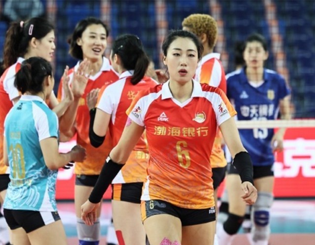 李盈莹|转会收奇效,女排边缘国手创一大纪录,国家队第四主攻,冲世联赛