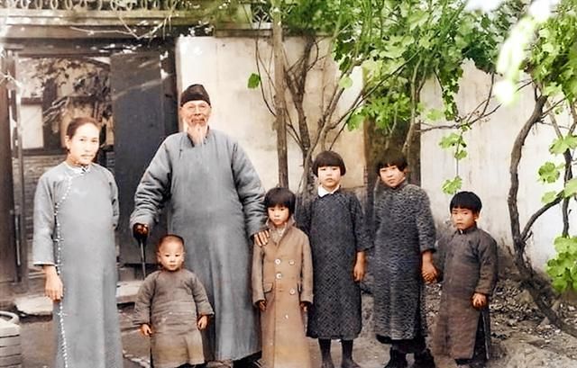 故事|女弟子求画,齐白石一高兴画了3幅,如今卖出2000万