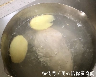 鸡胸肉|适合夏天的五彩凉拌鸡丝鱼面,低脂低卡,清爽好吃不油腻