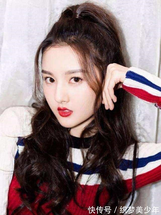 林依晨|女生不要总是披发,今年流行这款“懒人发”,时髦显脸小有气质!